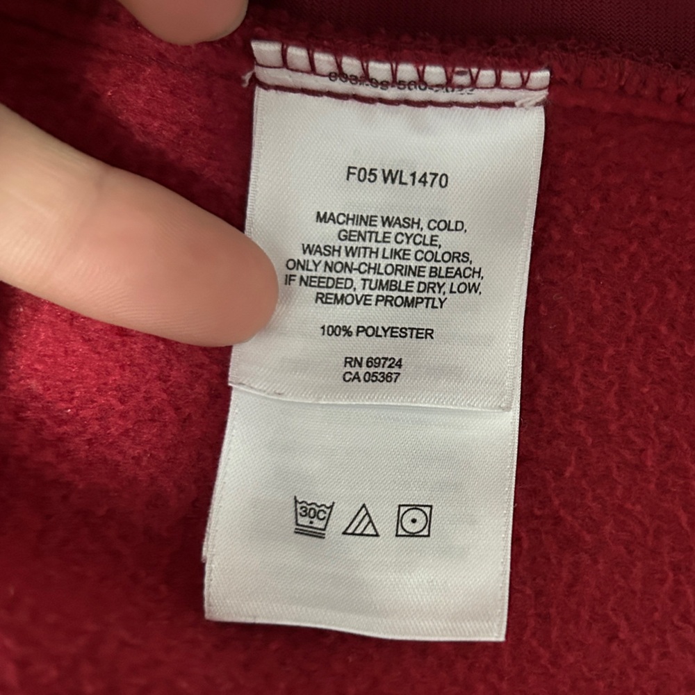 Columbia women’s red fleece vest - Picture 9 of 9